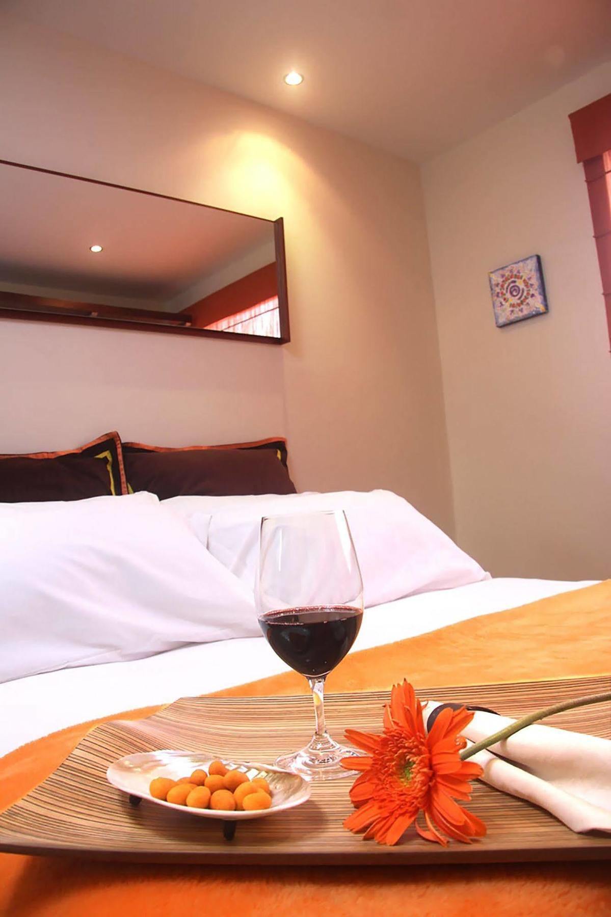 6 Suites Hotel Bogotá Eksteriør billede