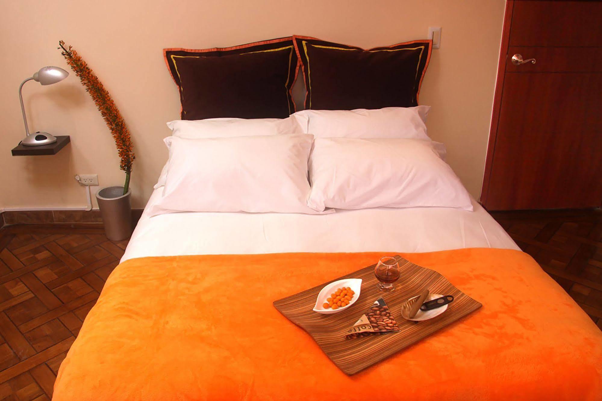 6 Suites Hotel Bogotá Eksteriør billede